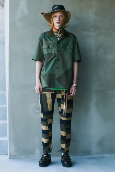 Look 10